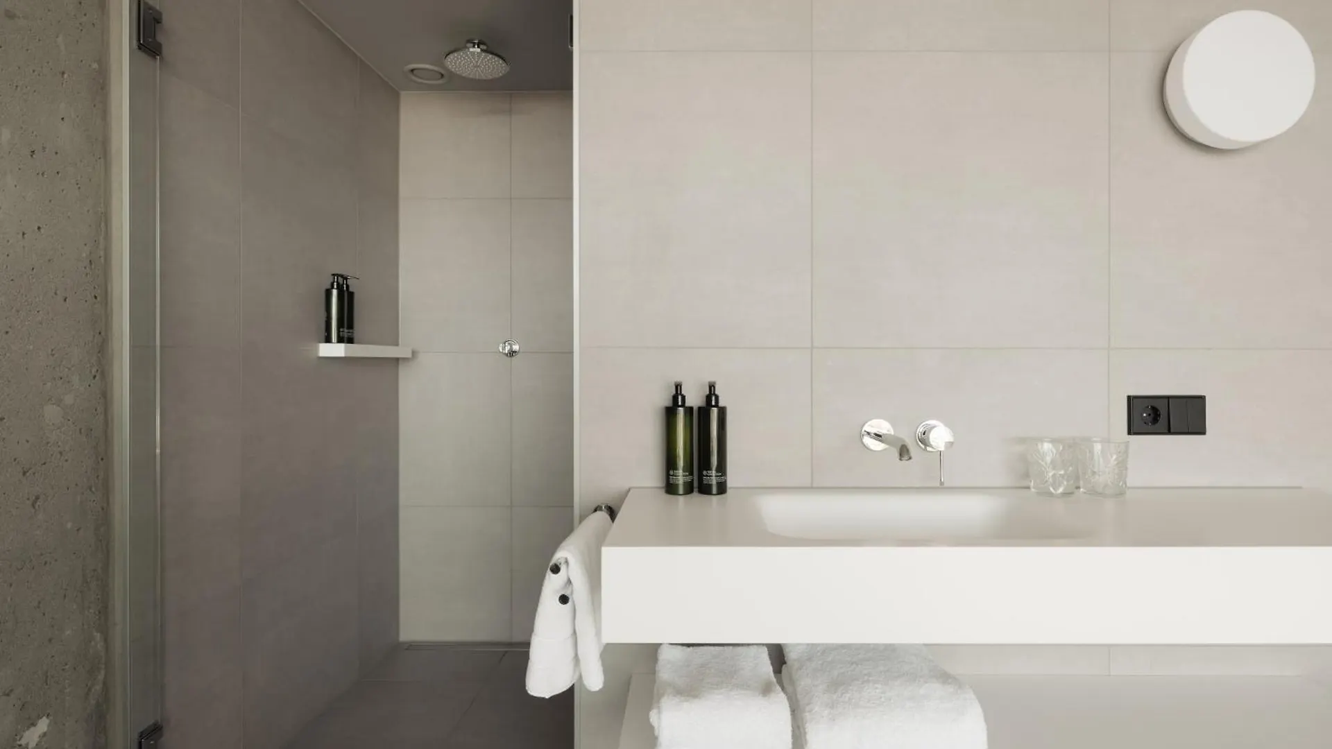 Hotel V Oosterpark by Conscious Amsterdam