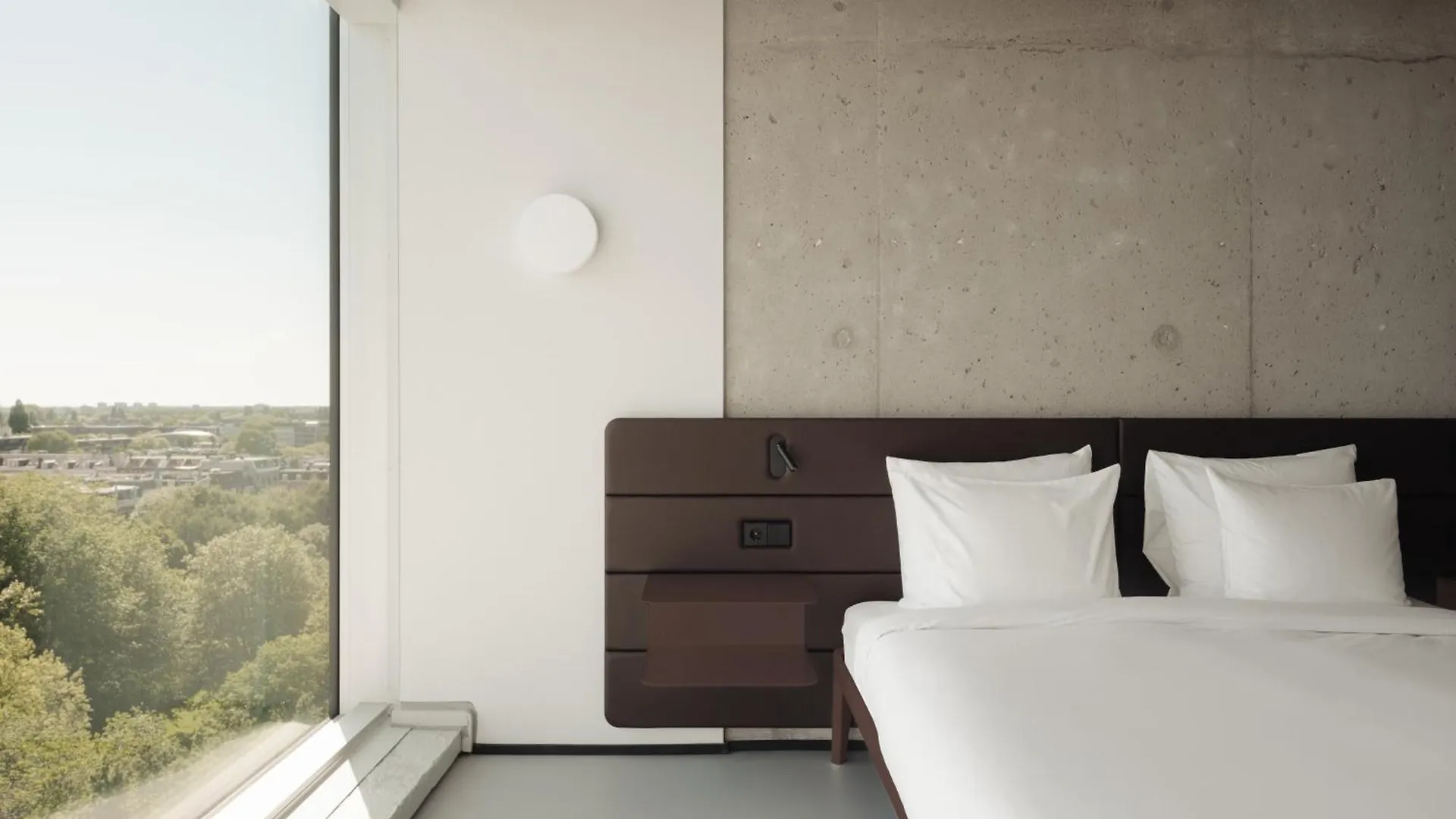 Hotel V Oosterpark by Conscious Amsterdam
