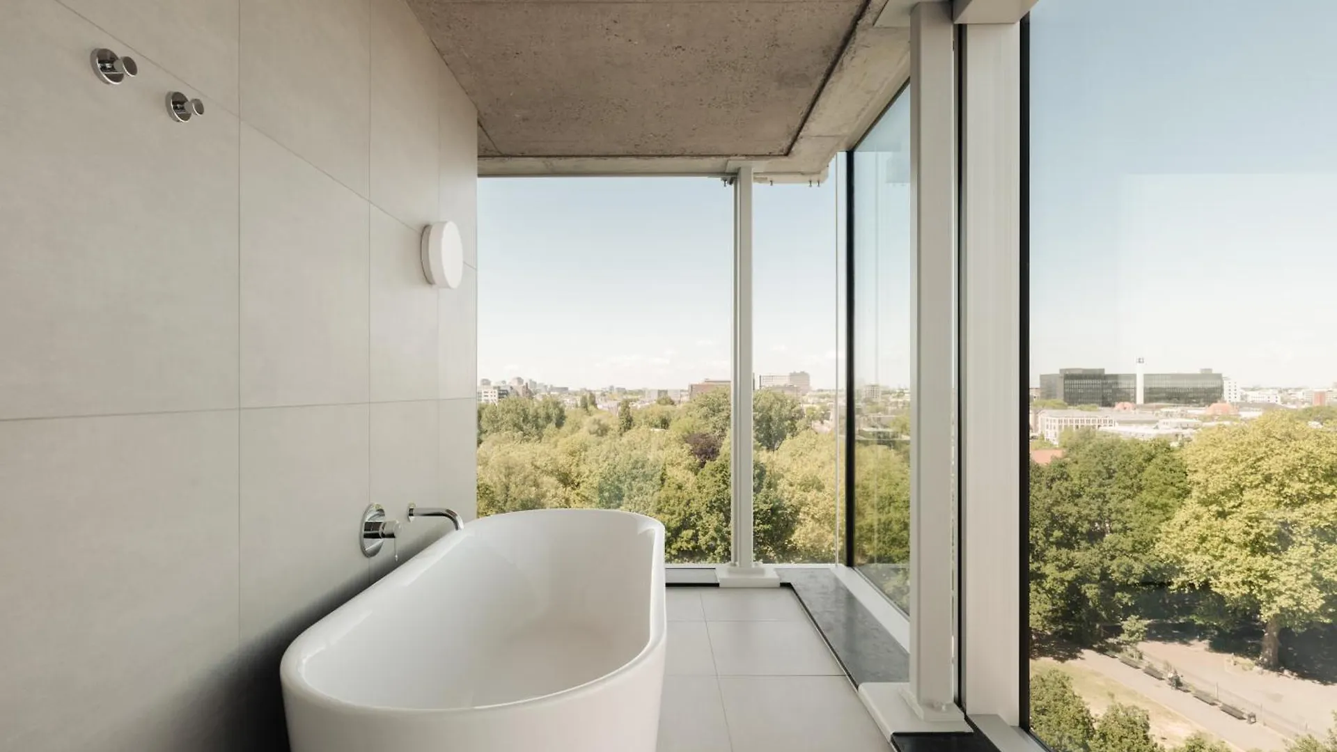 Hotel V Oosterpark by Conscious Amsterdam